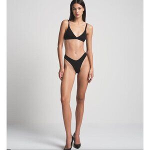 Skims NEW WITH TAGS Fits Everybody Triangle Bralette in Onyx